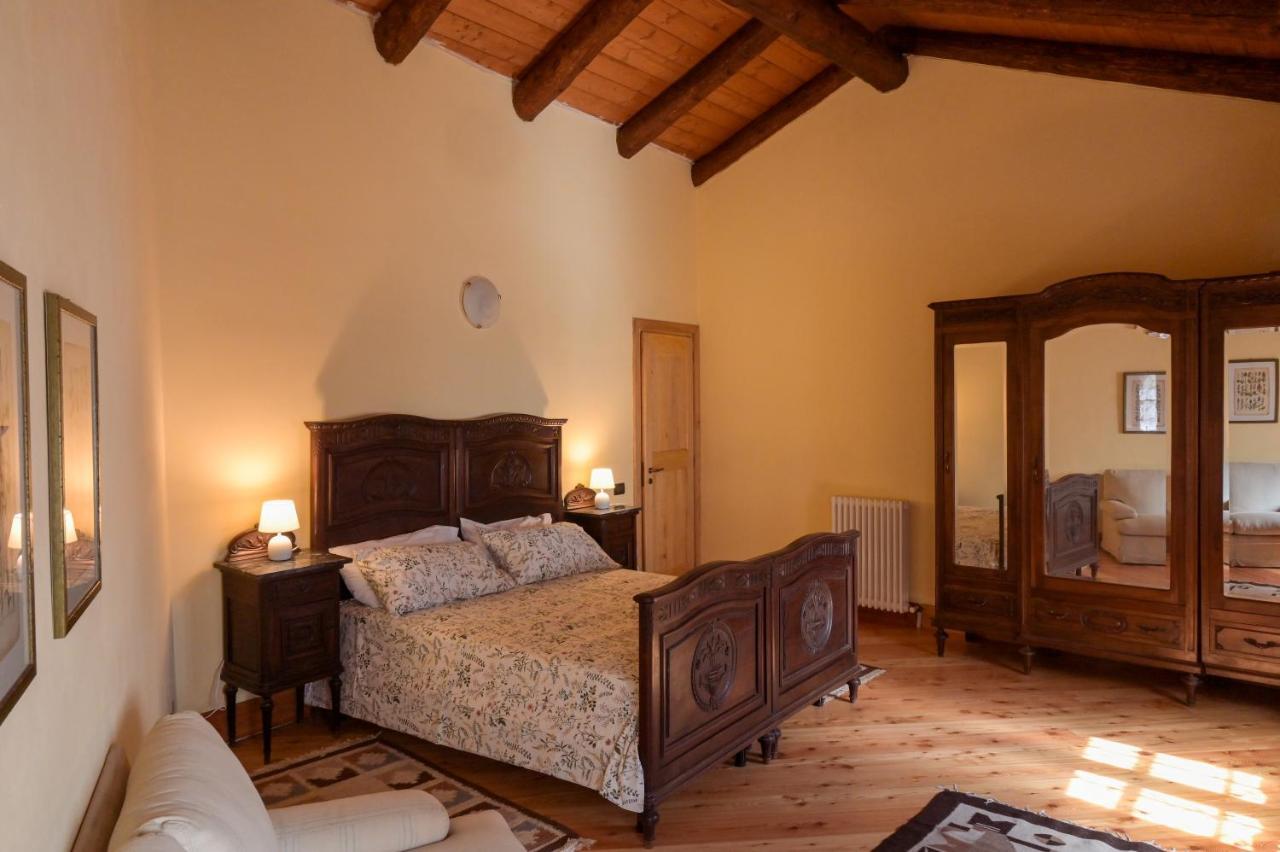 Hotel La Casa Del Castellano Cinzano Exterior foto
